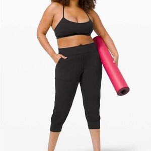 🍋🍋🍋lululemon align high rise joggers in EUC🍋🍋🍋